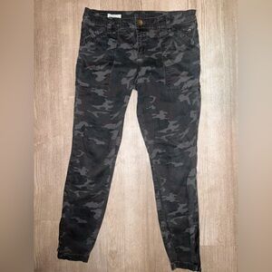Kut from the Kloth Black & Gray Camo Skinny Jeans